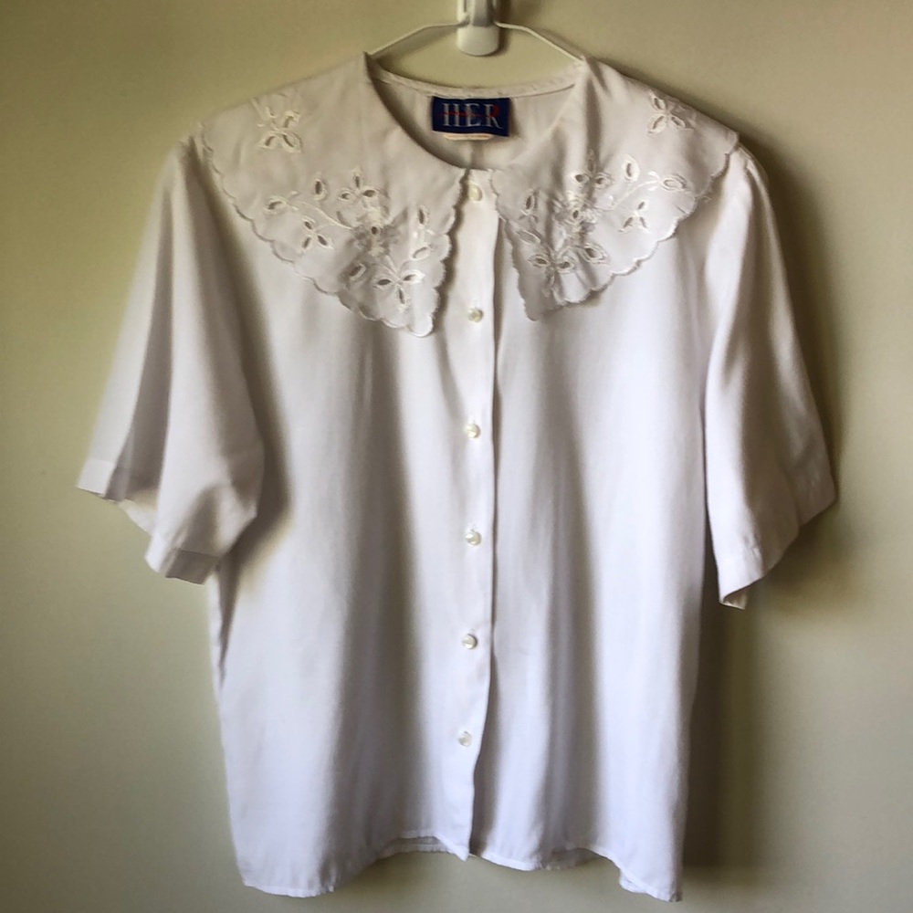Vintage button up blouse with Peter Pan collar